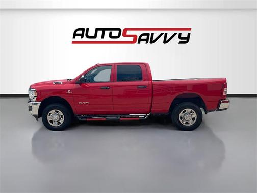 2022 RAM 2500 Tradesman Crew Cab 4x4 6'4' Box