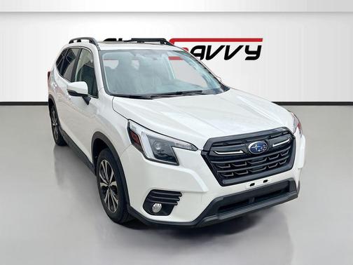 Crystal White Pearl 2023 Subaru Forester Limited