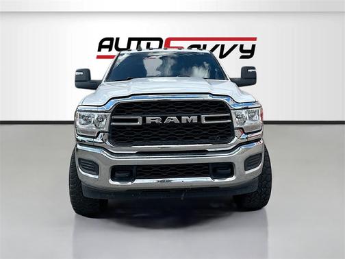 2023 RAM 2500 Tradesman Crew Cab 4x4 6'4' Box