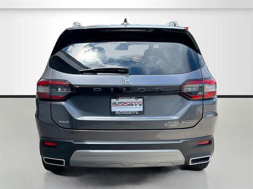 2024 Honda Pilot Touring 8-Passenger