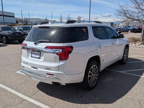 2021 GMC Acadia Denali