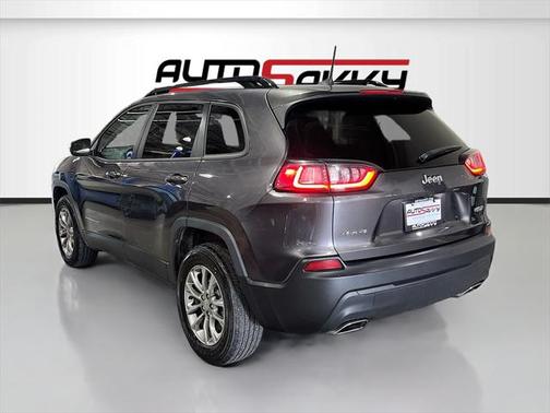 2022 Jeep Cherokee Latitude Lux