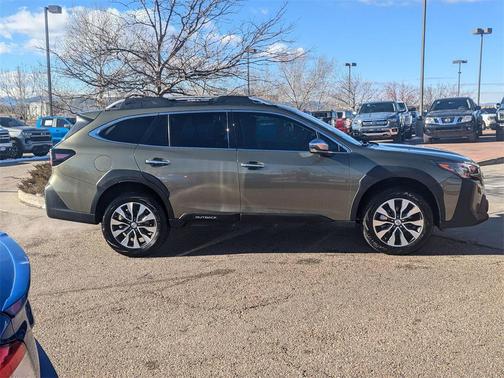 2024 Subaru Outback Touring