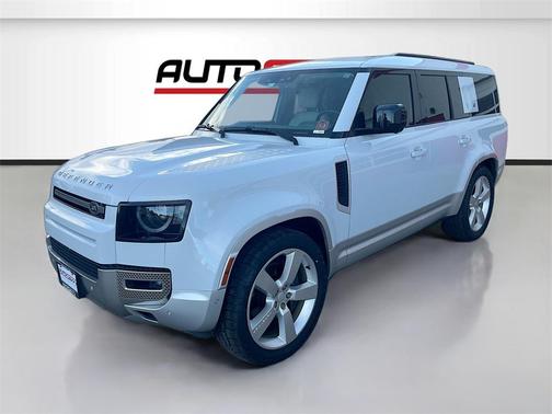 2023 Land Rover Defender 130 SE