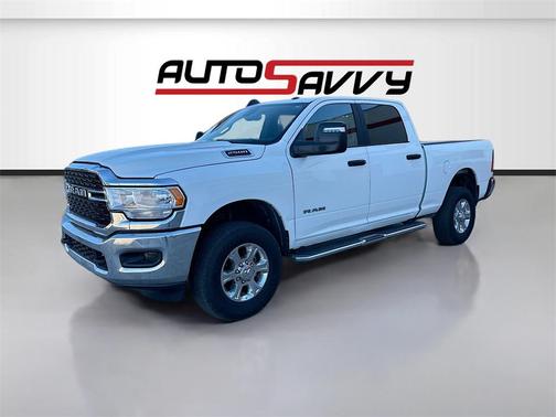 2024 RAM 2500 Big Horn Crew Cab 4x4 6'4' Box