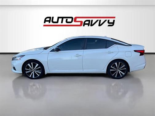2021 Nissan Altima SR FWD