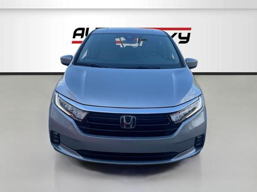 Silver 2022 Honda Odyssey EX-L