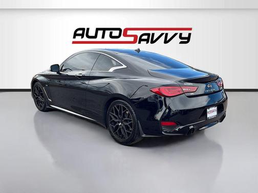 2017 INFINITI Q60 2.0T