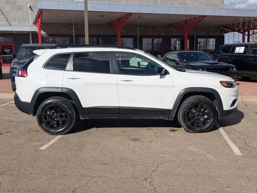 2022 Jeep Cherokee X 4x4