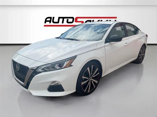 2021 Nissan Altima SR FWD