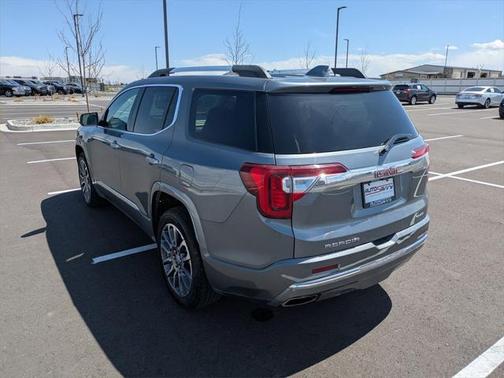2022 GMC Acadia Denali
