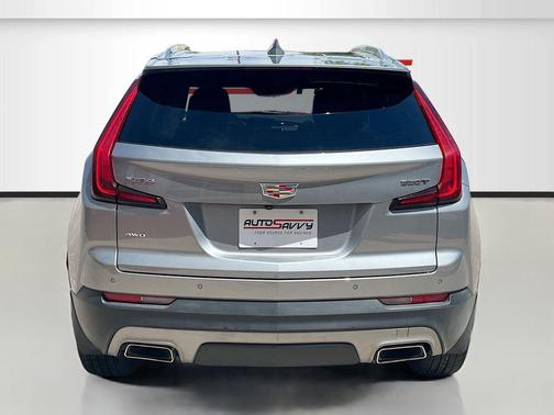 Argent Silver Metallic 2023 Cadillac XT4 Premium Luxury