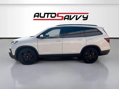 White 2022 Honda Pilot Black Edition
