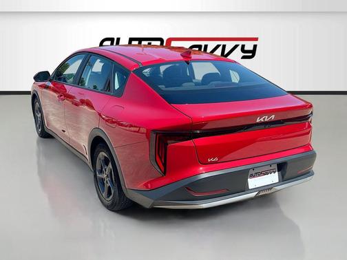 Currant Red 2025 Kia K4 LXS