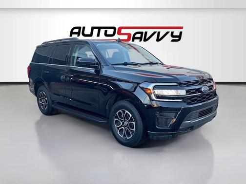 Black Metallic 2022 Ford Expedition XLT