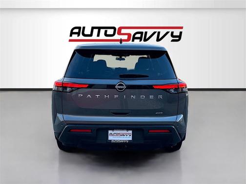 2024 Nissan Pathfinder S 4WD