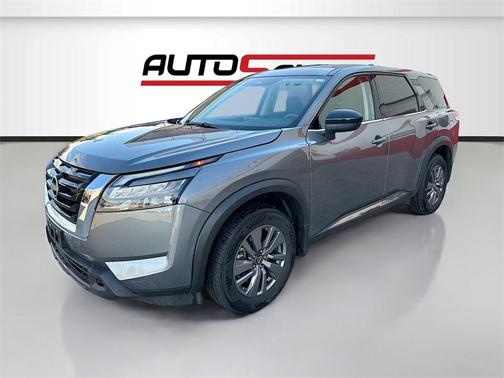 2024 Nissan Pathfinder S 4WD