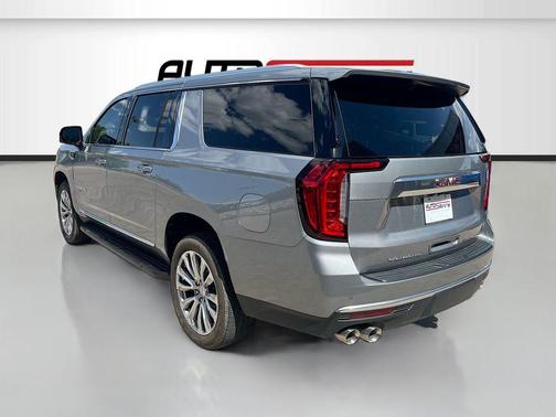 Sterling Metallic 2024 GMC Yukon XL Denali