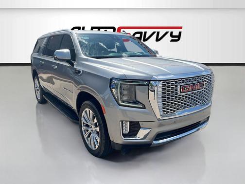 Sterling Metallic 2024 GMC Yukon XL Denali SUV