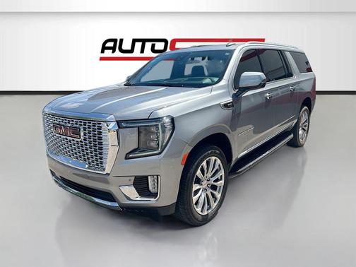 Sterling Metallic 2024 GMC Yukon XL Denali
