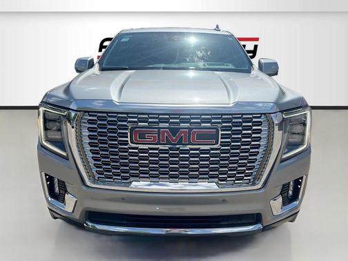 Sterling Metallic 2024 GMC Yukon XL Denali