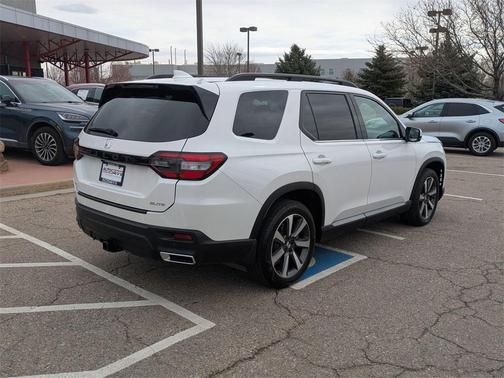 2023 Honda Pilot AWD Elite