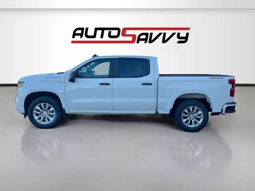 Summit White 2025 Chevrolet Silverado 1500 Custom