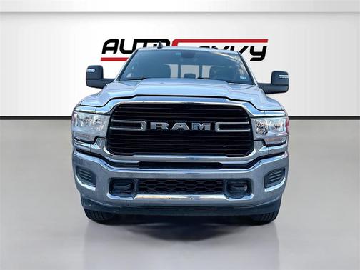2024 RAM 2500 Tradesman Crew Cab 4x4 6'4' Box