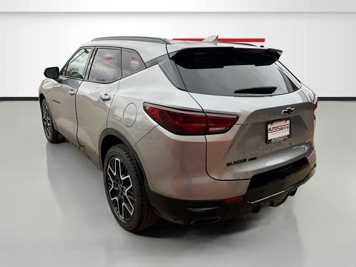 Sterling Gray Metallic 2024 Chevrolet Blazer RS