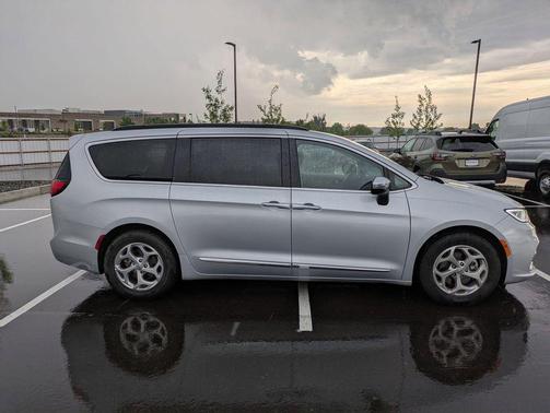 2023 Chrysler Pacifica Limited