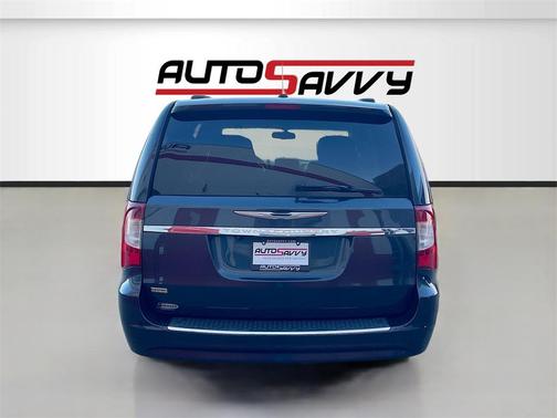 2014 Chrysler Town & Country Touring