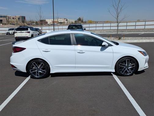 2020 Hyundai ELANTRA Sport