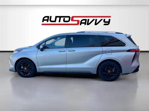 2023 Toyota Sienna Limited 7-Passenger