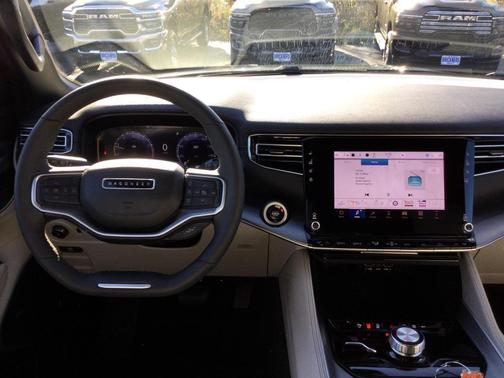 2025 Jeep Wagoneer L Series I 4x4