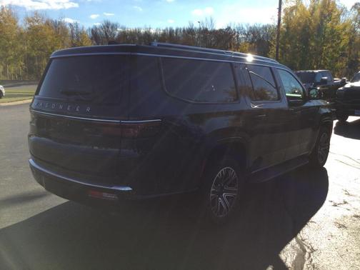 2025 Jeep Wagoneer L Series I 4x4