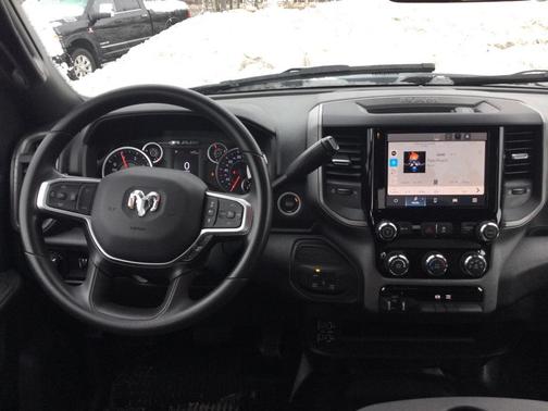 2025 RAM 2500 Tradesman Crew Cab 4x4 8' Box