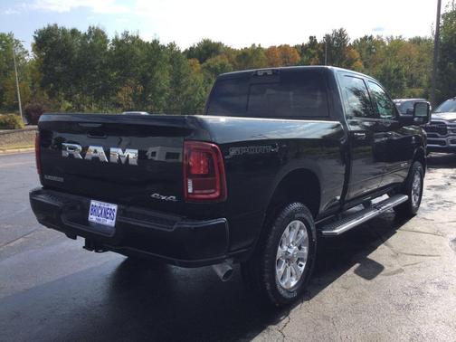 2025 RAM 2500 Laramie Crew Cab 4x4 6'4' Box