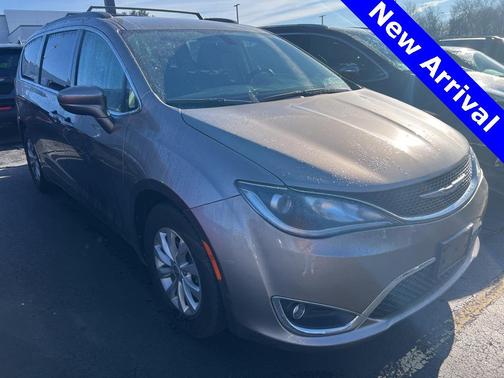 2018 Chrysler Pacifica Touring Plus