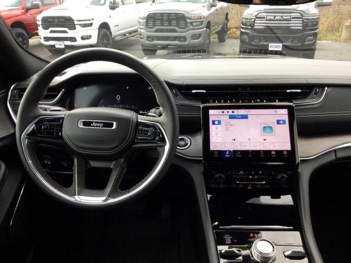 2023 Jeep Grand Cherokee Overland