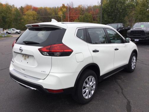 2017 Nissan Rogue S