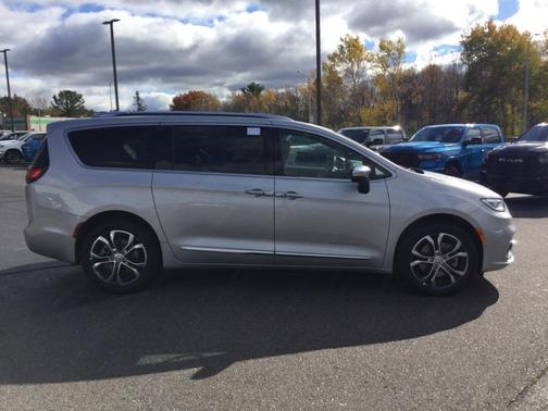 2026 Chrysler Pacifica L