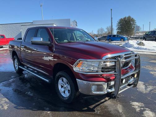 2017 RAM 1500 SLT