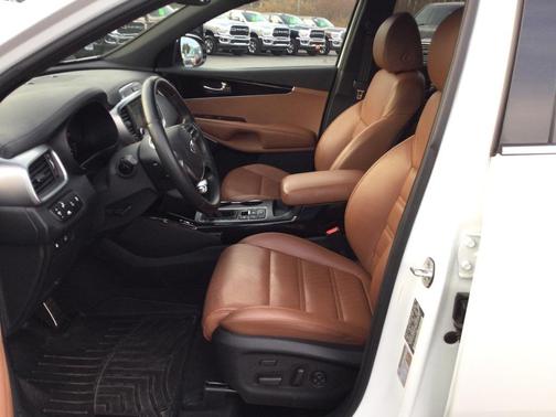2019 Kia Sorento SX