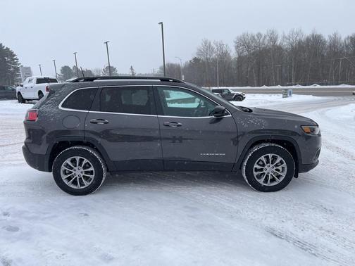 2022 Jeep Cherokee Latitude Lux