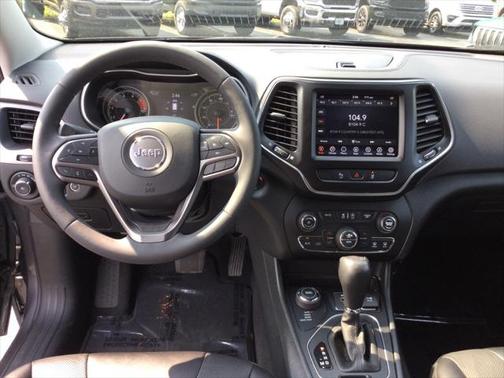 2022 Jeep Cherokee Latitude Lux