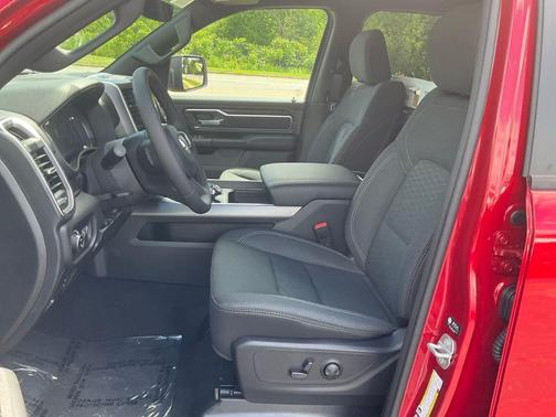 Molten Red Pearlcoat 2026 RAM 1500 Big Horn/Lone Star