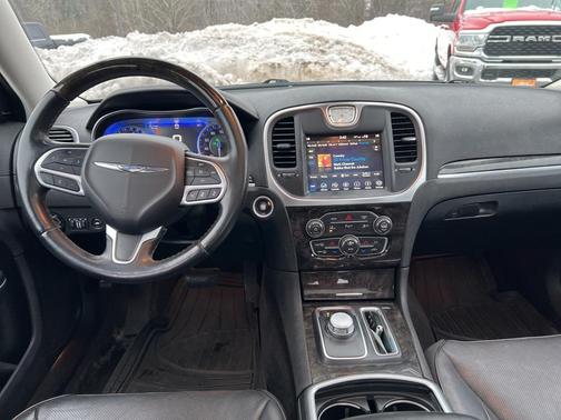 2018 Chrysler 300 Limited