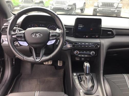 2022 Hyundai Veloster N Base