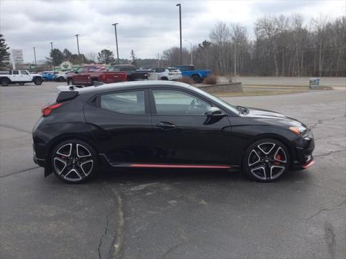 2022 Hyundai Veloster N Base