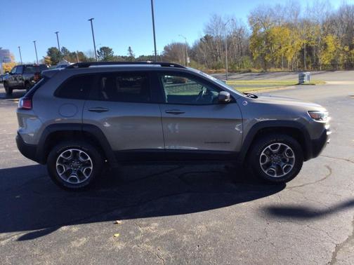 2021 Jeep Cherokee Trailhawk